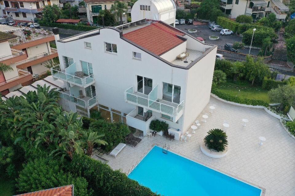Aparthotel Path House - Etna & Sea View Riposto Exterior foto