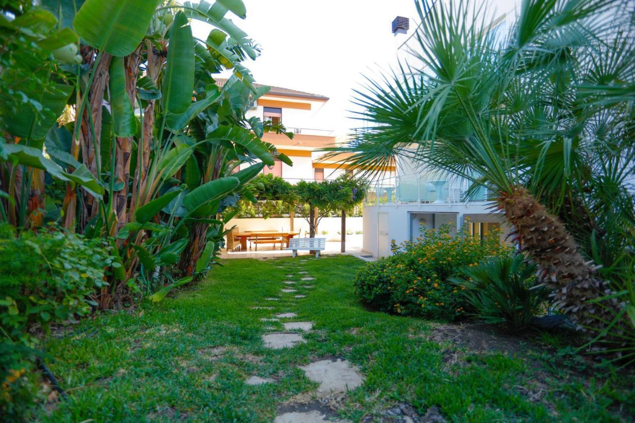 Aparthotel Path House - Etna & Sea View Riposto Exterior foto
